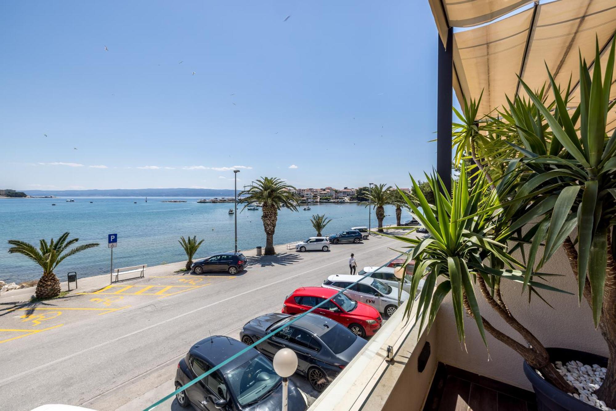 Sea View Luxury Seven Of Nine Guest house