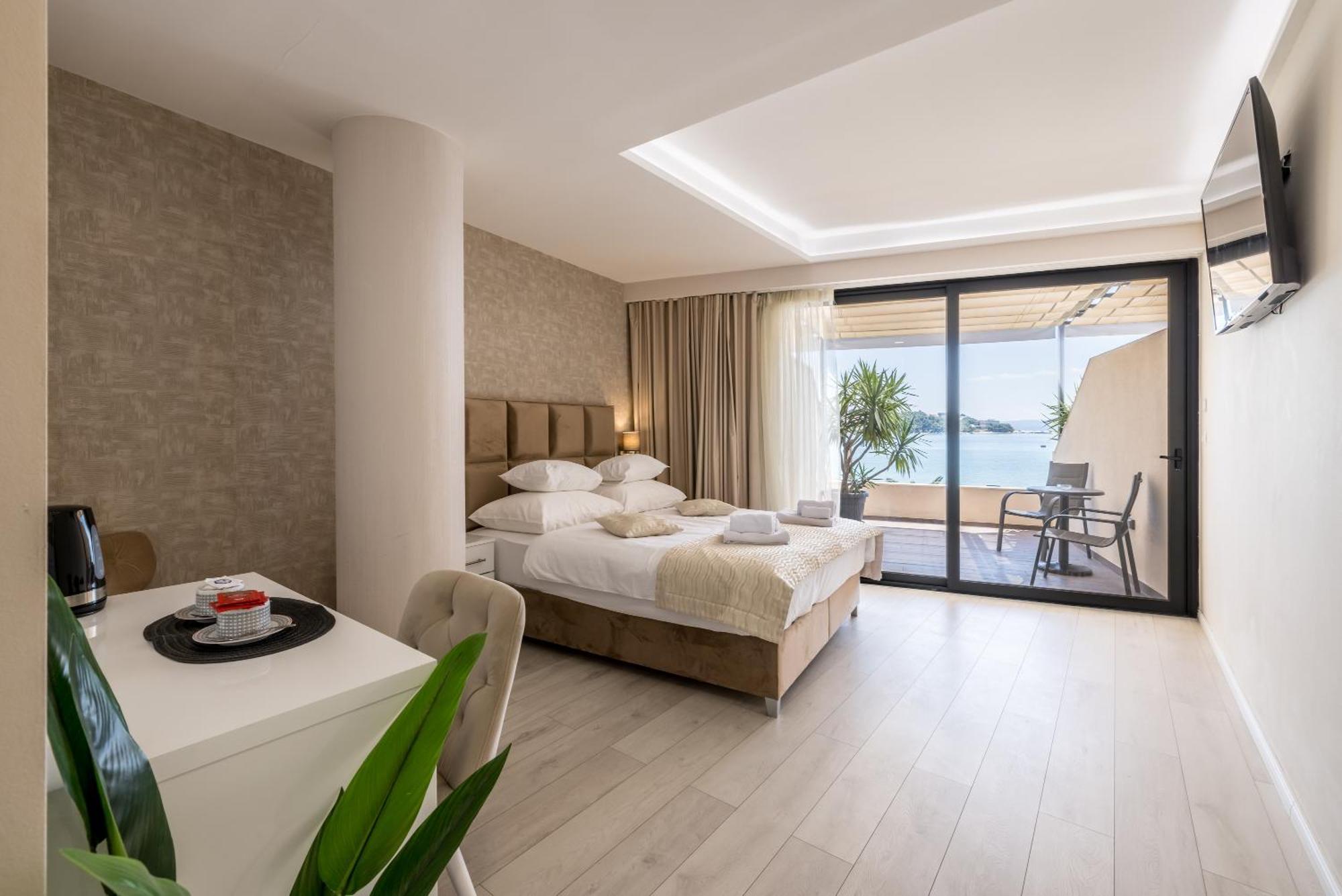 Luxury 