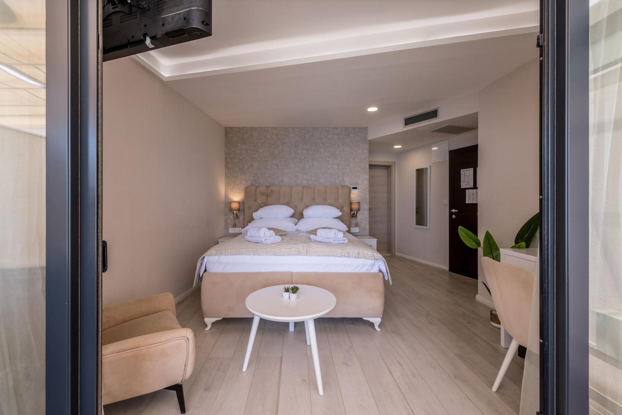 Luxury 