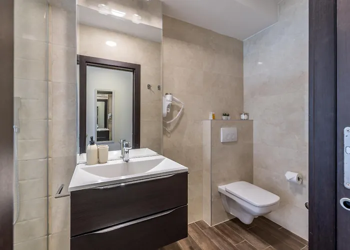 Luxury Rooms \