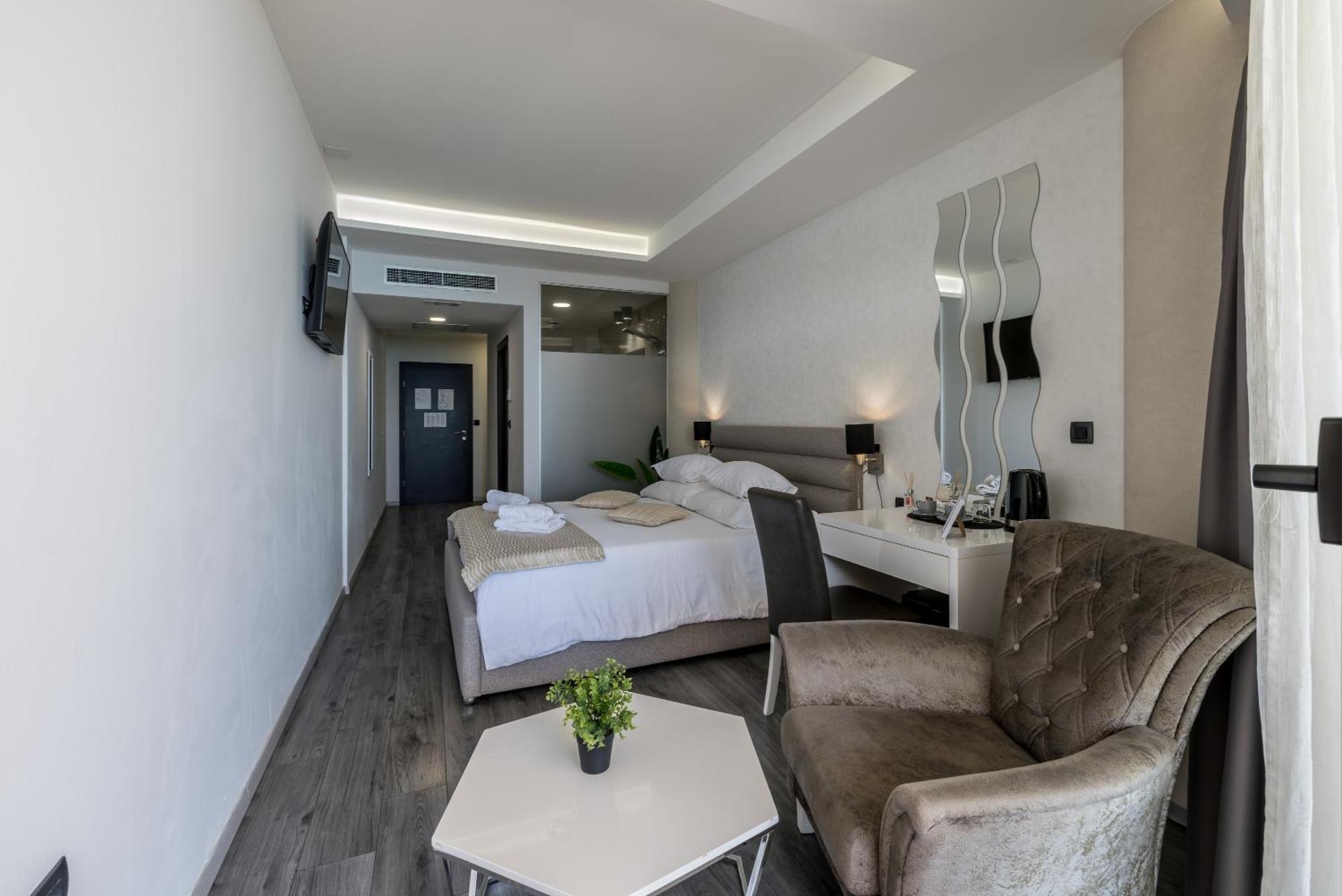 Luxury 