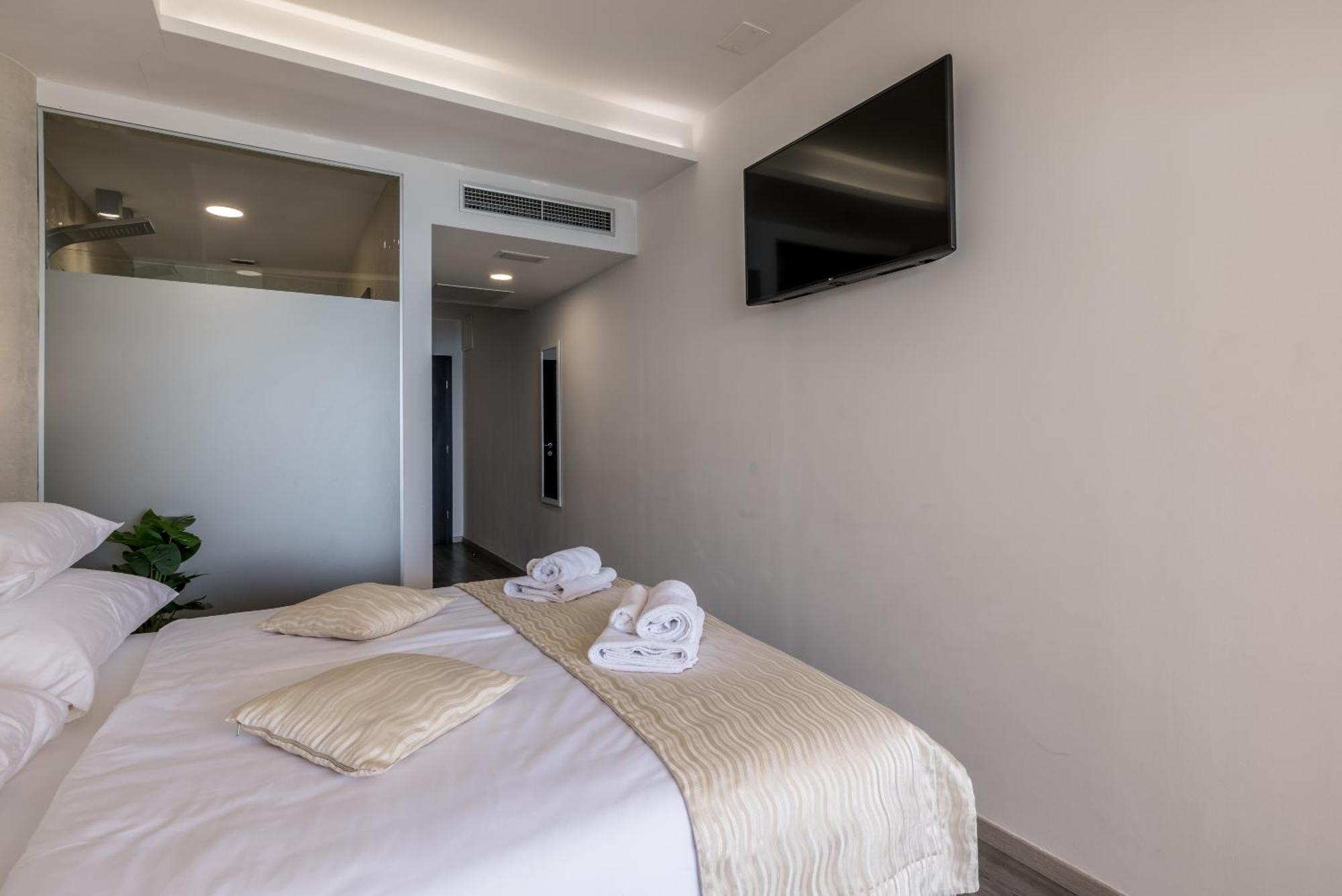 Luxury 